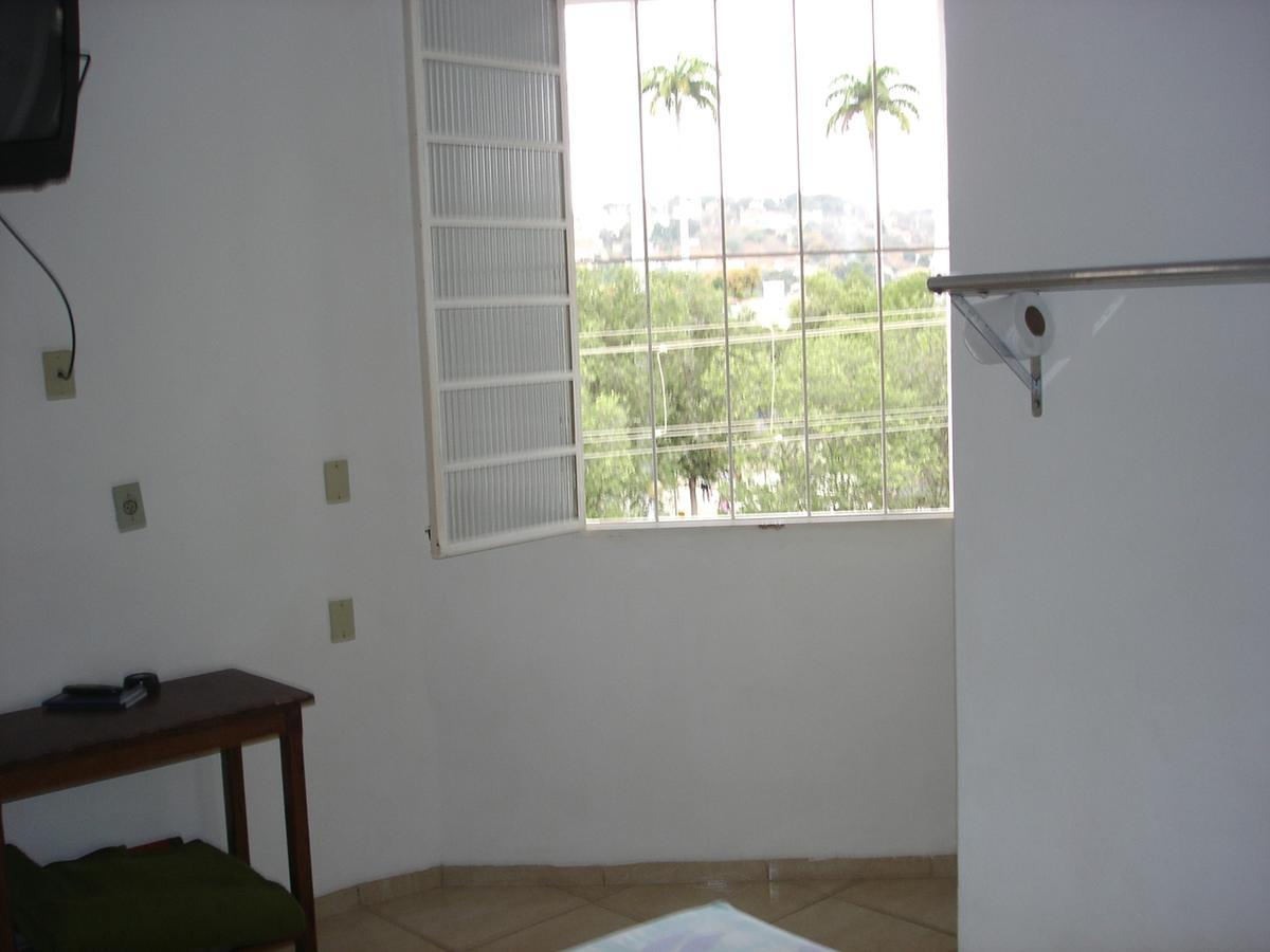 Delmus Hotel Conselheiro Pena Номер фото